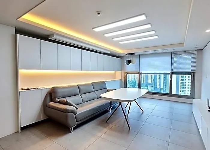 Hotel Banpo Luxury In 3bdr 2bath Full Option 4*